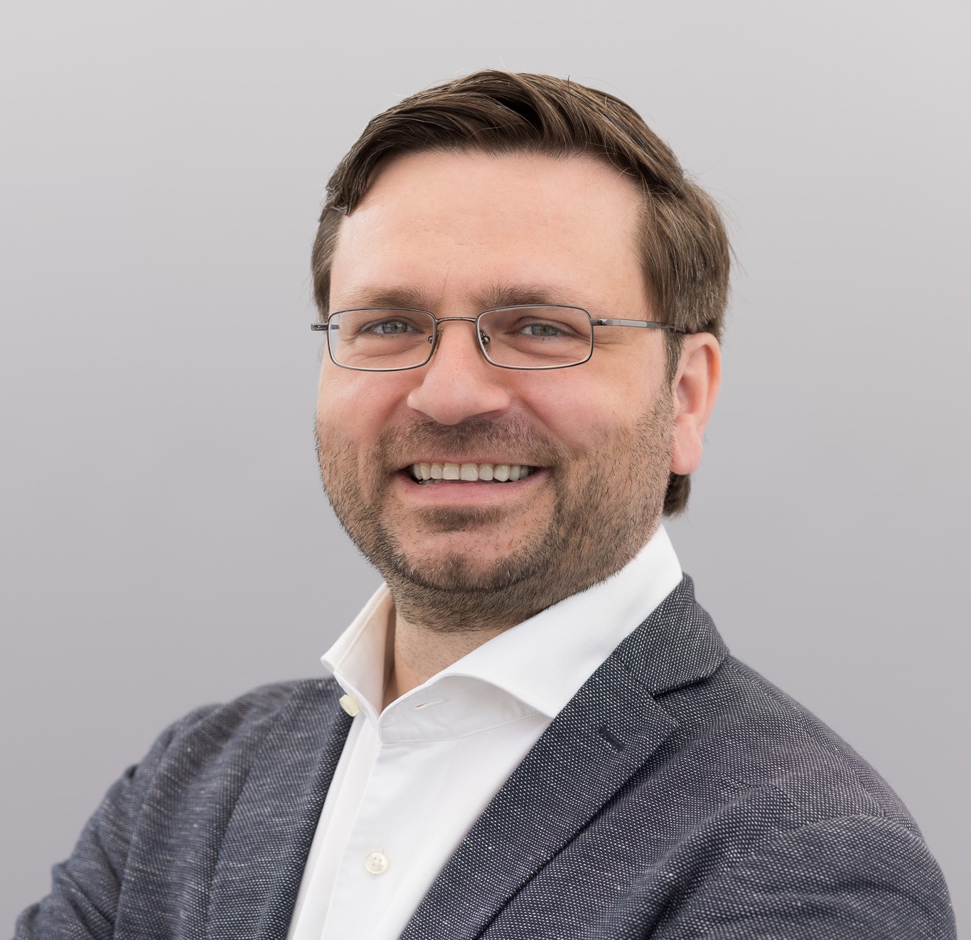 portrait of Claus Steinau
